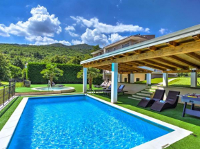 Holiday Home Nicole by Interhome